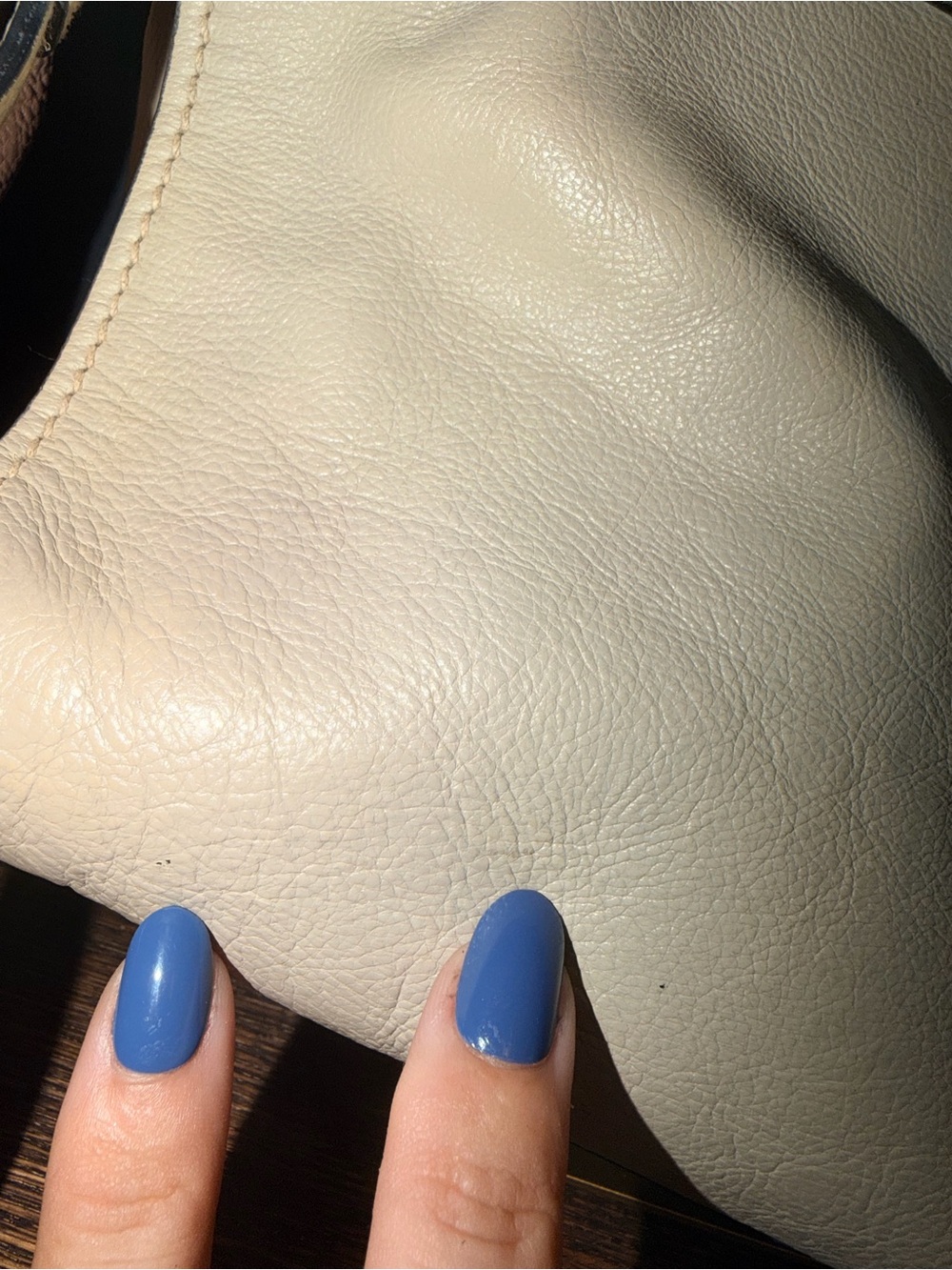 Prada Vintage Cream Leather 2-Way Bag with Triangle Logo - Picture 4 of 11